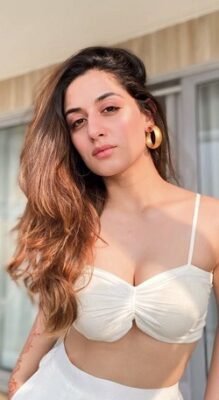 Call girls in Vasant Kunj