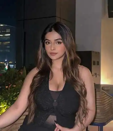 Chennai escort for a dinner, party and club night in Delhi