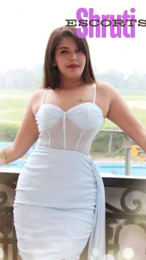 Premium Karolbagh escort service offered at a 5-star hotel in Patel Nagar